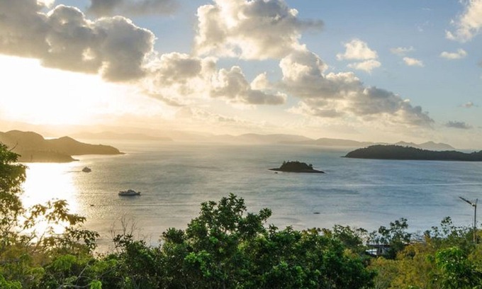 Hamilton Island Villa | Hill Top Villas -Central Location, With Great View