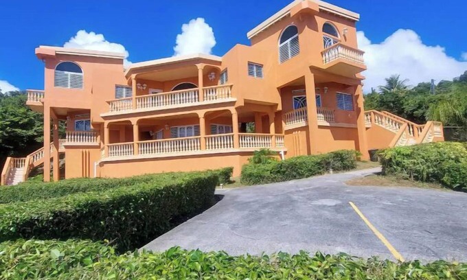 Rosendal Apartment | Hill View Wing 2