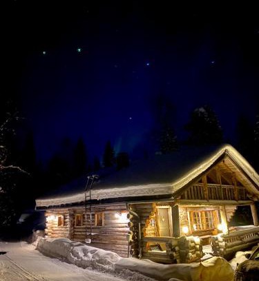 Akaslompolo Ski Chalet | Hillankukka