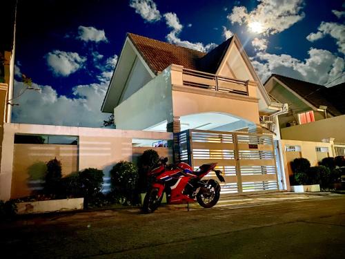 Angeles City Villa | Hillary Timog Park Homes