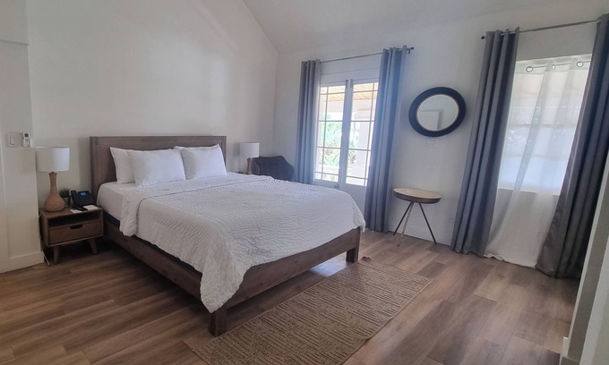 St. George's Hotel | Hillcrest Boutique Hotel, Main Villa Upper Floor King Veranda