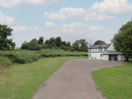 Monmouth House | Hillside Cottage