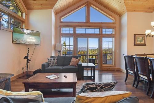 Truckee House | Hilltop Hideaway w Game Room & Forest Views