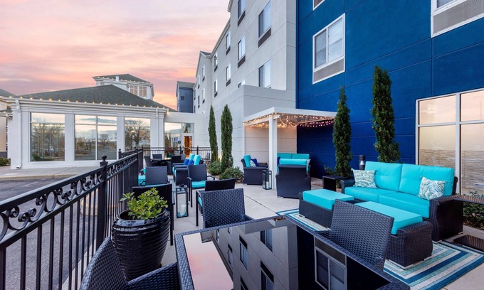 Northeast Heights Hotel | Hilton Garden Inn Albuquerque/Journal Center
