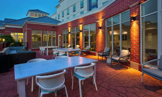 Benton Harbor Hotel | Hilton Garden Inn Benton Harbor/St. Joseph