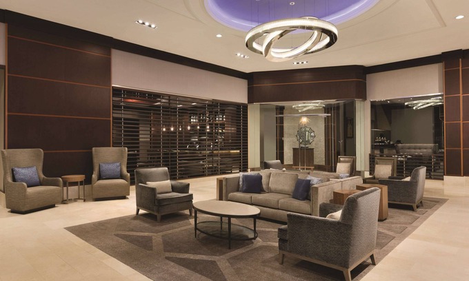 Wynnefield Heights Hotel | Hilton Philadelphia City Avenue