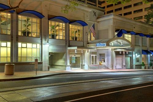 Downtown Portland Hotel | Hilton Portland Downtown