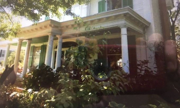 Shelbyville Apartment | Historic Campbell house apartment in downtown