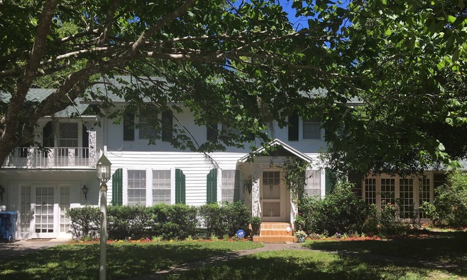 Glenwood House | Historic Country Estate - Old Florida Deleon Springs Acreage