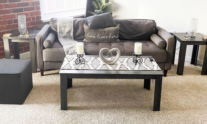 Shockoe Bottom Apartment | Historic downtown RVA getaway, w/FullBd/WiFi/roof pool/7 mins to VCU