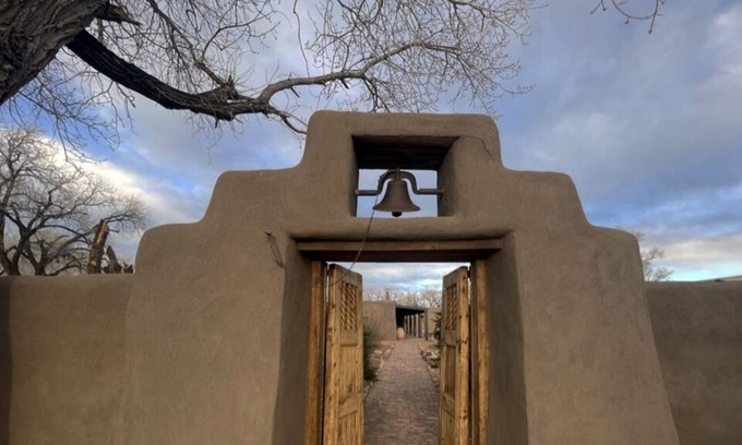 Galisteo House | Historic Gem in Galisteo: A Cinematic Haven