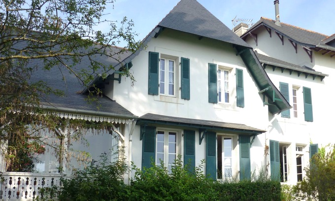 Morgat Villa | Historic villa in the seaside resort of Morgat