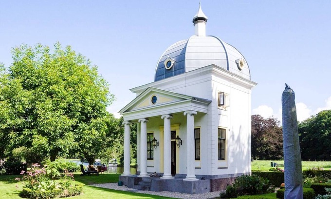 Maarssen House | Historical house on river Vechtn
