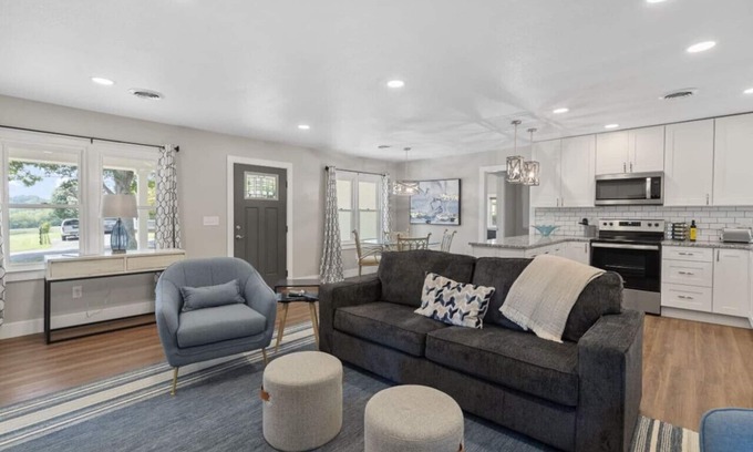 Greeneville House | Hixon Haven Greeneville Home