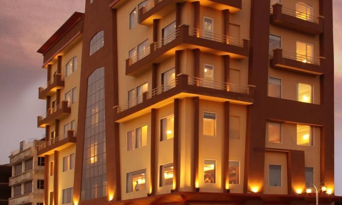 Amritsar Hotel | HK Clarks Inn, Amritsar