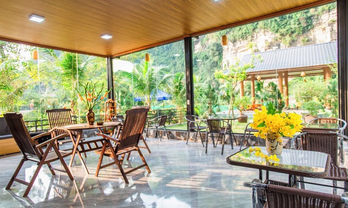 Hoa Lu Resort | Hoang Minh Mountainside Villa