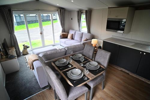 Longridge Other | Hobbit - Holiday Lodge