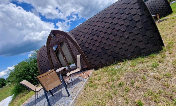 Cerna V Posumavi House | Hobití chatka Lipno