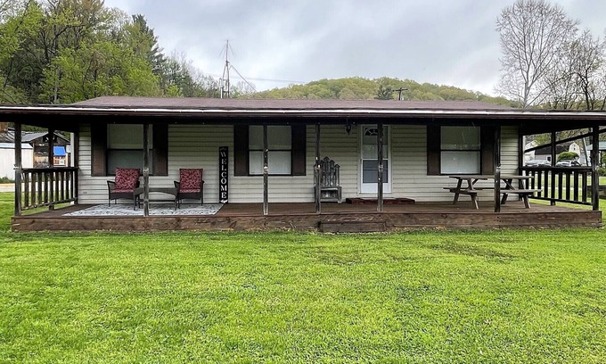 Carbon Hill House | Hocking Hills - Carbon Hill- ATV Friendly