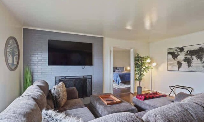 Lubbock Apartment | Hoff Gardens 37 - 1BR/1BA - Downtown Lubbock