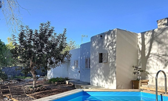 Santa Eulalia del Rio House | Holiday house Santa Gertrudis de Fruitera for 1 - 6 persons with 4 bedrooms - Holiday home