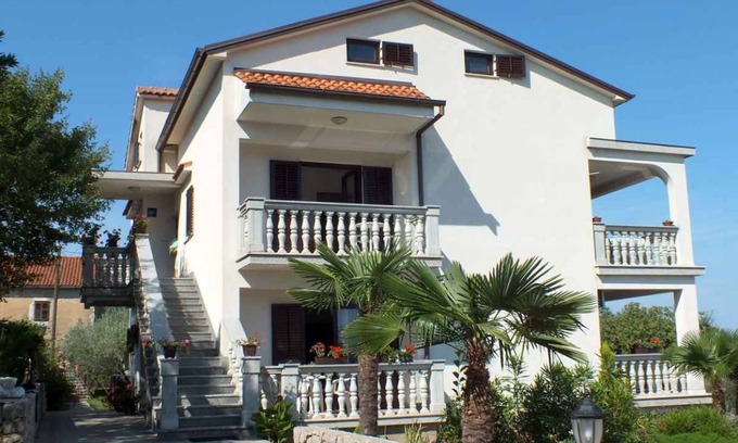 Tribulje Apartment | Holiday apartment with 15 sqm balcony and sea view