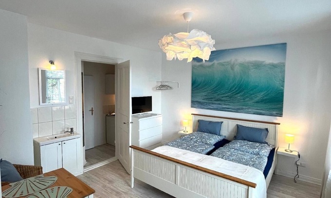 Kalifornien Apartment | Holiday apartment Schönberg for 1 - 2 persons - Holiday apartment in one or multi-family house