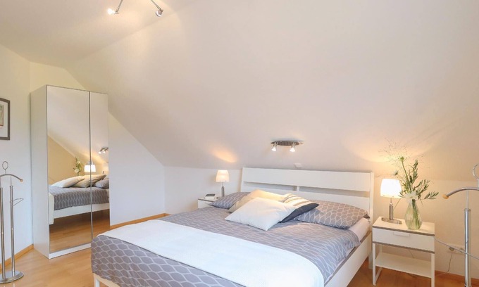 Warnow Apartment | Holiday apartment Warnow for 1 - 4 persons with 2 bedrooms - Holiday apartment in one or multi-famil