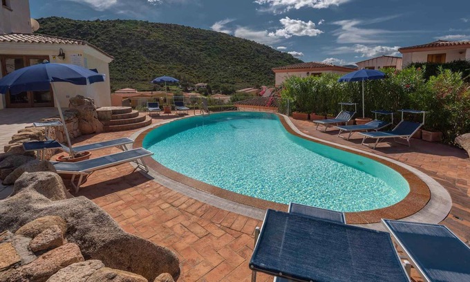 Tanaunella Apartment | Holiday apartment with swimming pool and air conditioning
