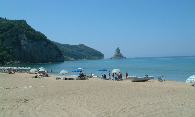 Agios Gordios Apartment | Holiday Apartments With Pool Maria on Agios Gordios Beach