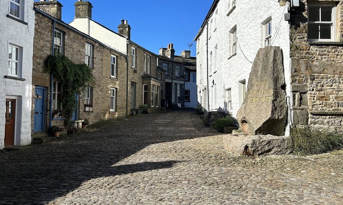 Dent Cottage | Holiday Cottage In The Village Of Dent In The Yorkshire Dales - Dog friendly