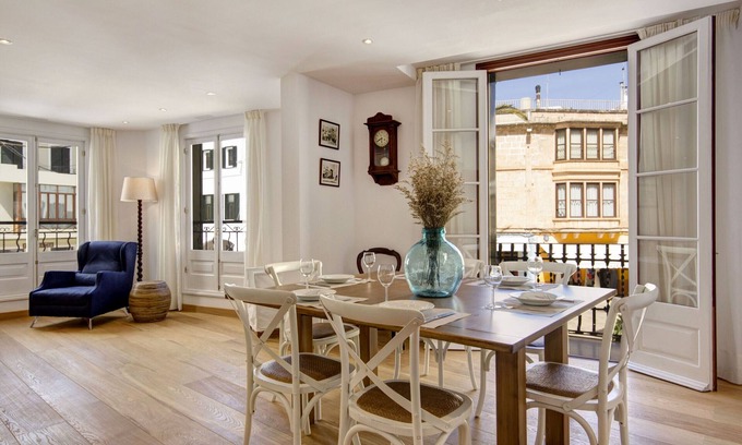 Ciutadella de Menorca Ski Chalet | Holiday Home Casa Nova in Ciutadella Old Town, Terrace, Balcony, Wifi