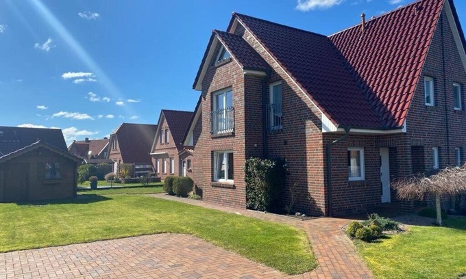 Greetsiel House | Holiday Home 'Wilken' with Private Terrace, Private Garden and Wi-Fi