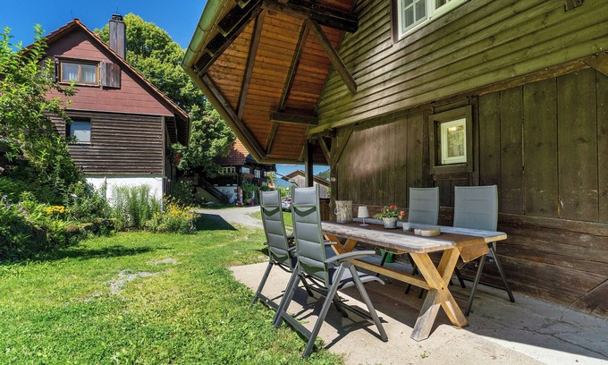 Zell am Harmersbach House | Holiday Home 'Ferienhaus Speicher' with Mountain View, Private Terrace and Wi-Fi