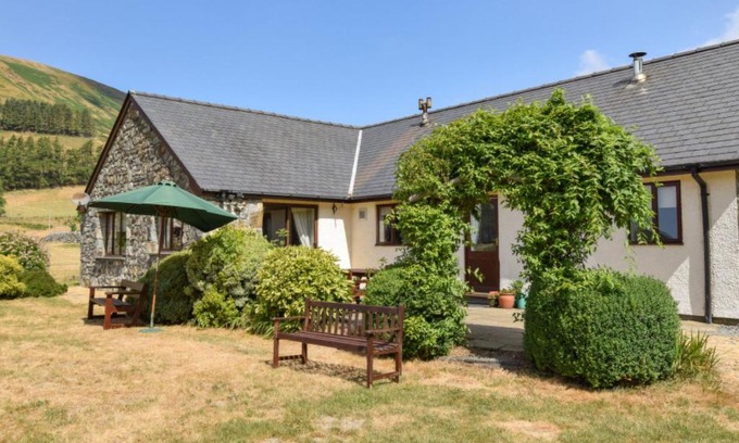 Tywyn House | Holiday Home Maes Pennant by Interhome