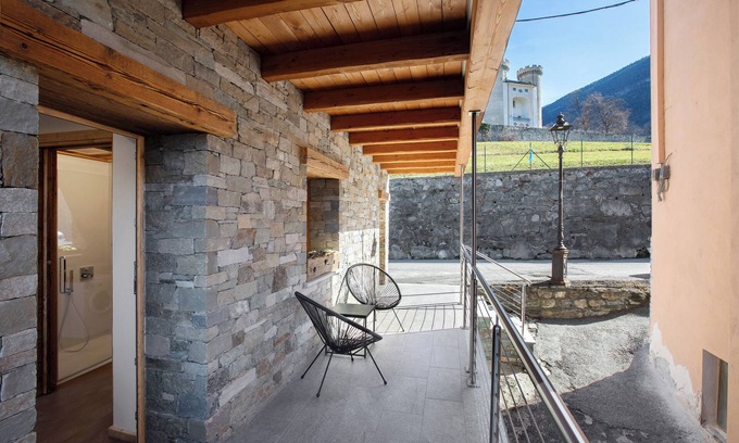 Aymavilles House | Holiday Home 'Alpine A&S' with Mountain View, Wi-Fi and Air Conditioning