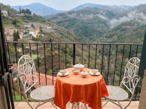 Apricale House | Holiday Home Casa Reanna by Interhome