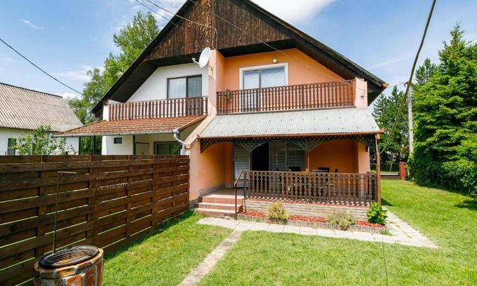 Balatonmariafurdo House | Holiday Home Clematis by Interhome