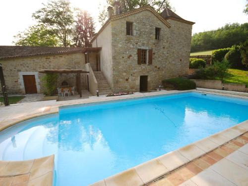 Grezels House | Holiday Home Ensemble de 3 maisons Lavit by Interhome