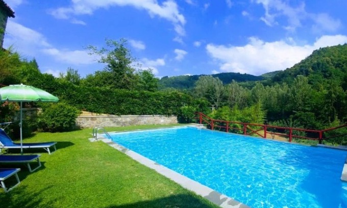 Camporgiano House | Holiday home for nature lovers with private pool