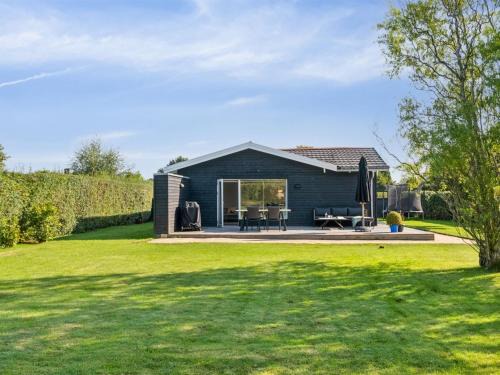 Dronningmolle House | Holiday Home Frede - 1km from the sea by Interhome