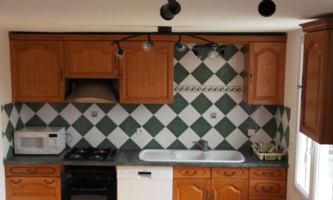 Lannion House | Holiday Home 'Gîte La Maison Bleue 300m Gare Tgv' with Private Terrace and Wi-Fi
