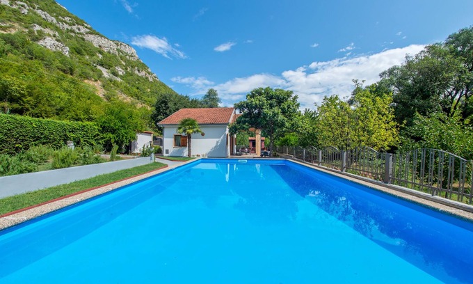 Slipcici House | Holiday Home Harmony