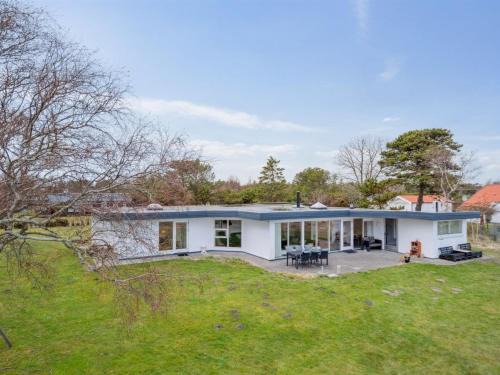 Hou House | Holiday Home Helja - 125m from the sea by Interhome
