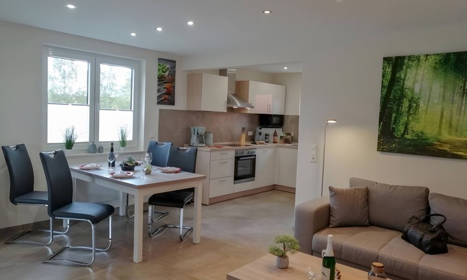 Hasselfelde House | Holiday Home 'Hexenpfad' with Private Terrace, Private Garden and Wi-Fi