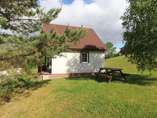Cerny Dul House | Holiday Home Holiday Hill 46 by Interhome