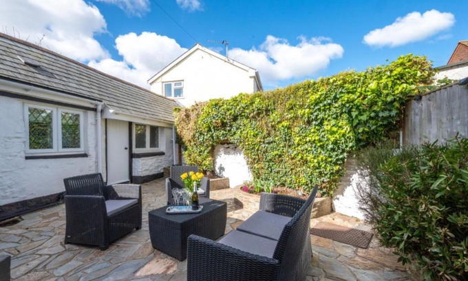 Braunton House | Holiday Home Hope Cottage by Interhome