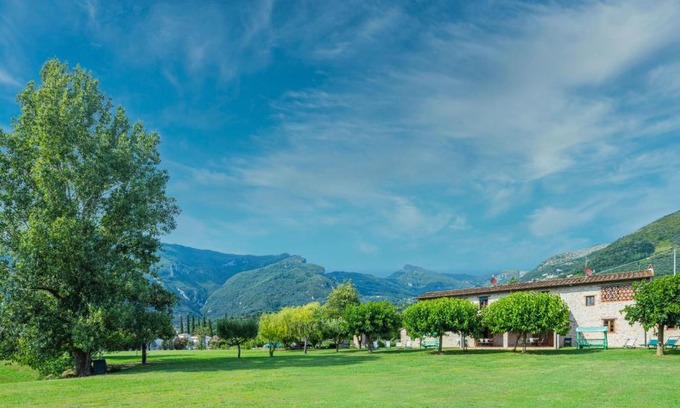 Camaiore House | Holiday Home I Pioppi - CMA108 by Interhome