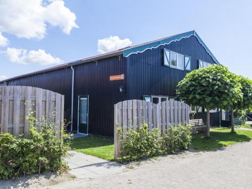 Meliskerke House | Holiday Home in Meliskerke near Beaches