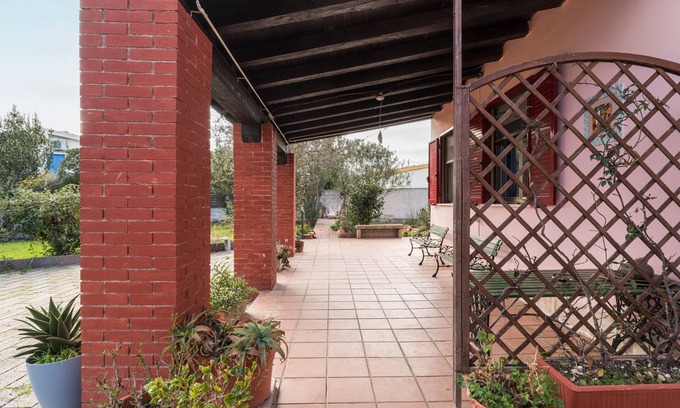 Siniscola House | Holiday Home 'Gungui' with Private Terrace, Shared Garden and Air Conditioning